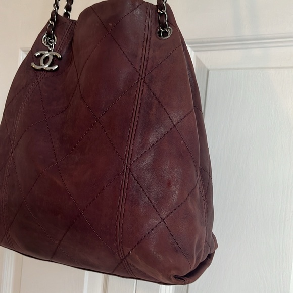 Chanel Leather Purse - Picture 5 of 13